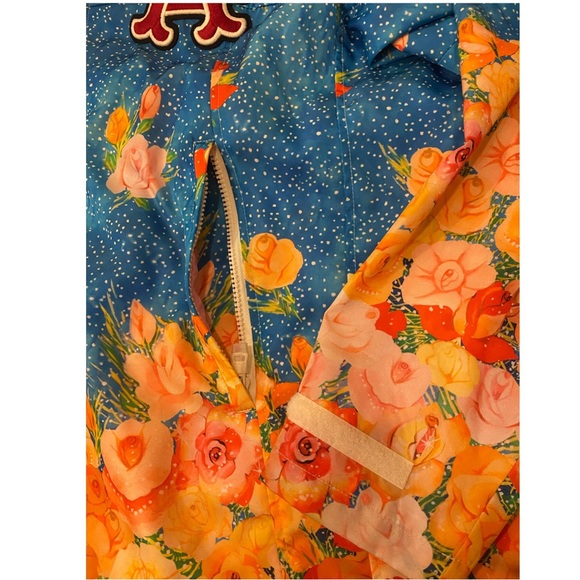 NWT💕VERY RARE GUCCI LA Dodger Chikae
Floral Manga Anime Windbreaker Jacket - Picture 5 of 16
